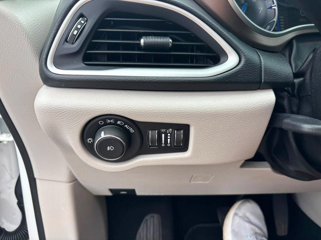 2019 Chrysler Pacifica - $12,473