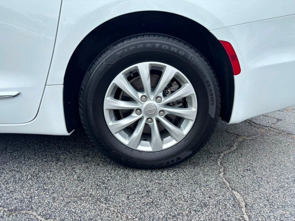 2019 Chrysler Pacifica - $12,473