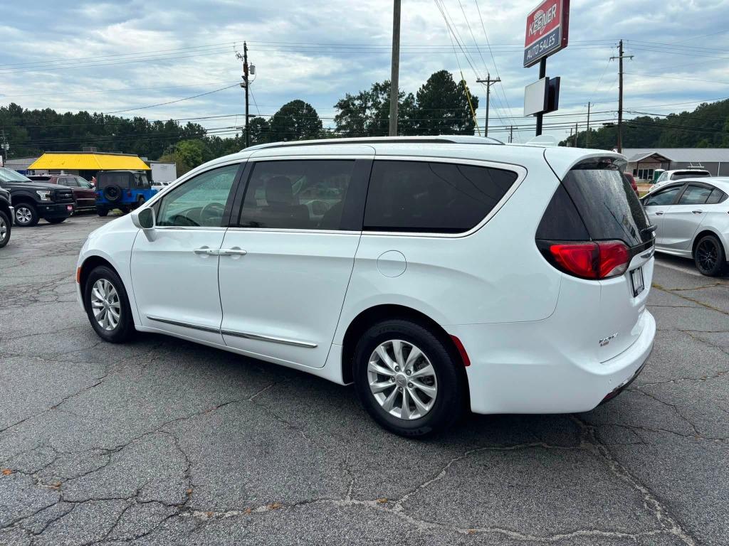 2019 Chrysler Pacifica - $12,473