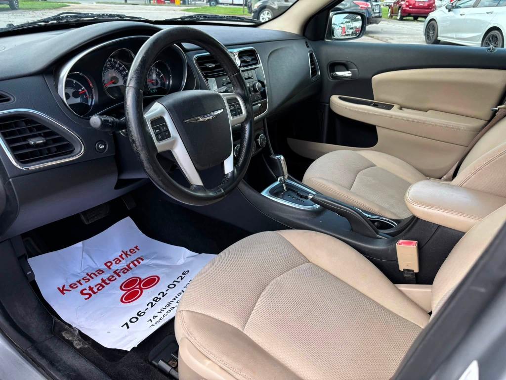 2013 Chrysler 200 - $6,473