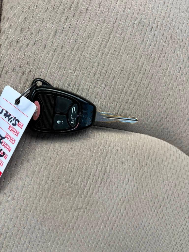 2013 Chrysler 200 - $6,473