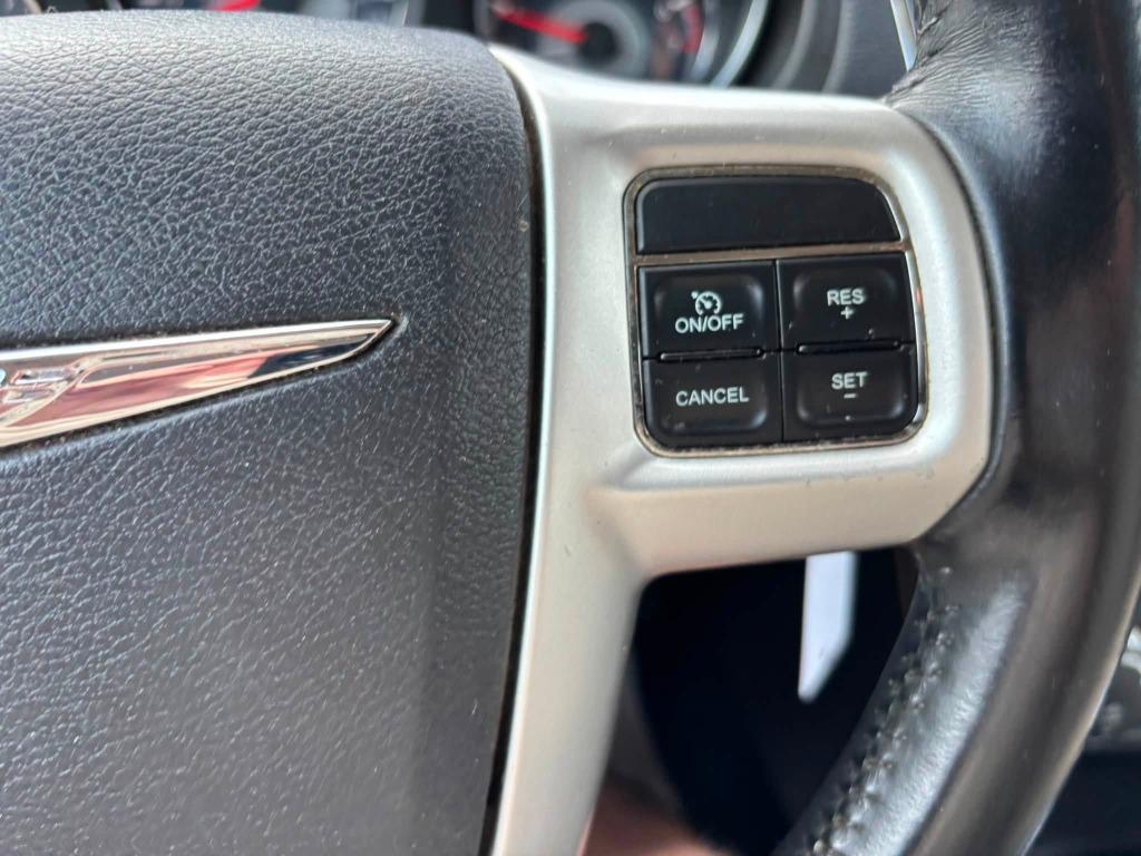 2013 Chrysler 200 - $6,473