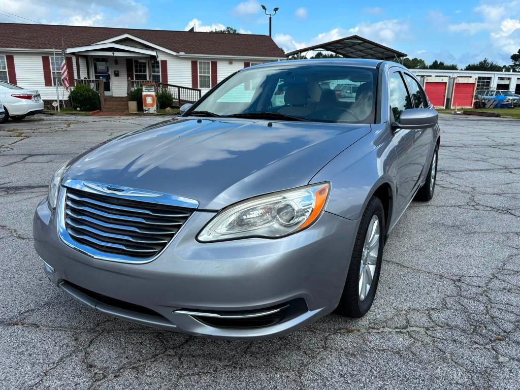 2013 Chrysler 200 - $6,473