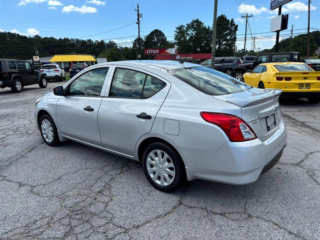 2019 Nissan Versa S photo