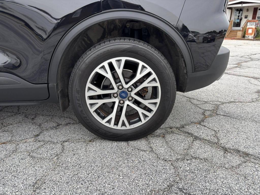 2022 Ford Escape - $14,995