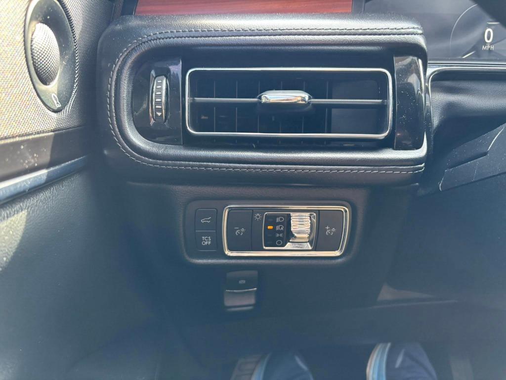2021 Lincoln Nautilus - $26,995