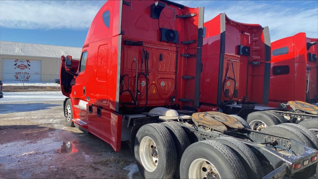 2019 Freightliner Cascadia - $95,950
