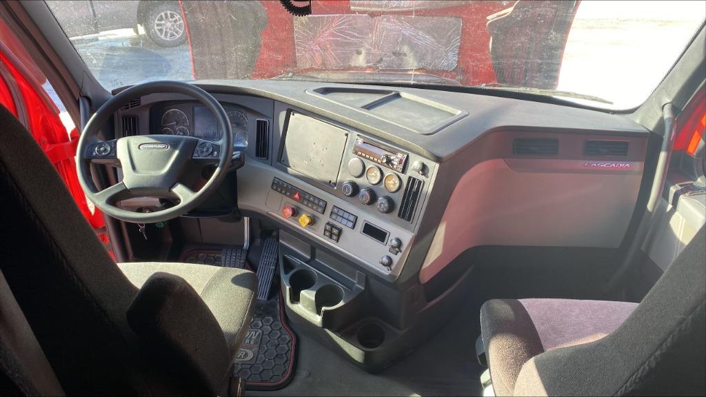 2019 Freightliner Cascadia - $95,950