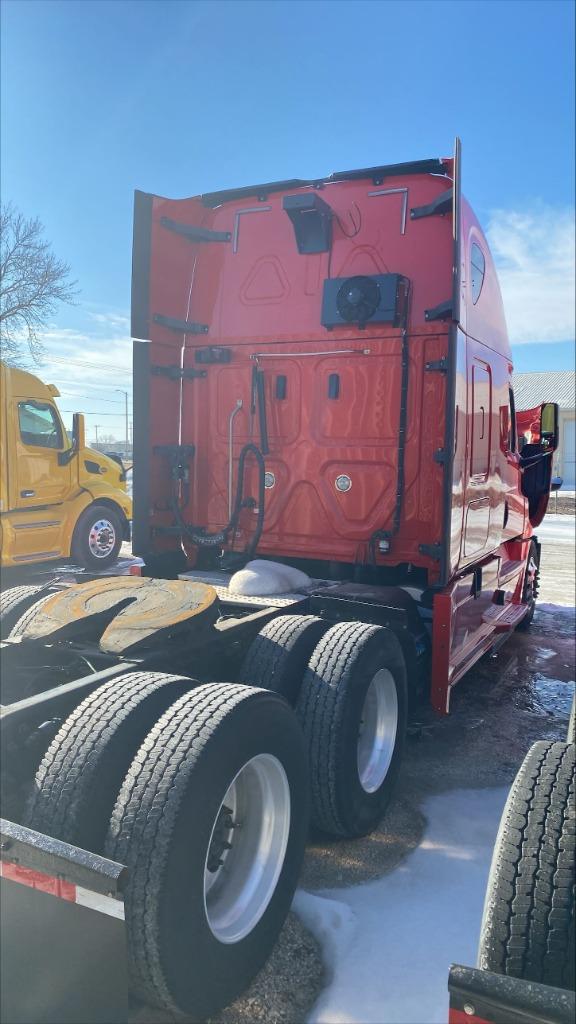 2019 Freightliner Cascadia - $95,950