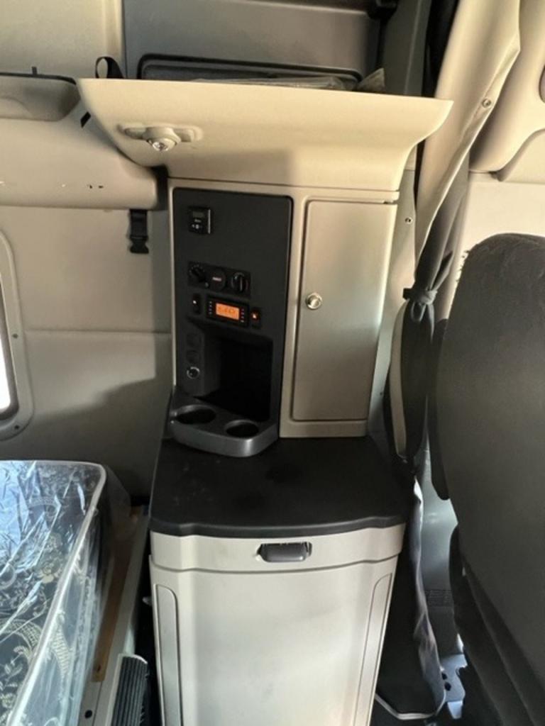 2020 Peterbilt 579 - $92,950