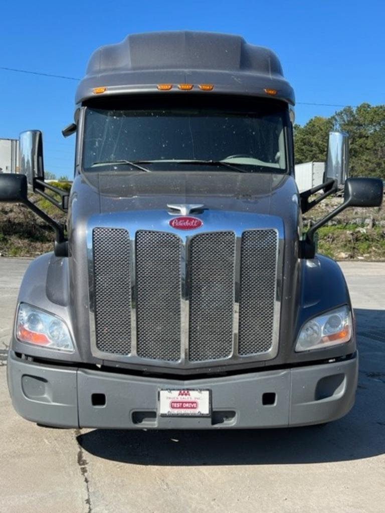 2020 Peterbilt 579 - $92,950