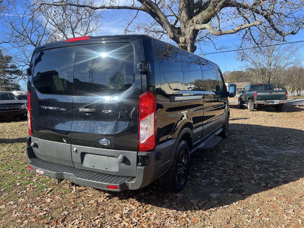 2018 Ford T350 Vans XL photo