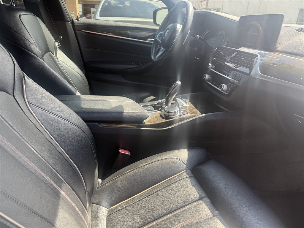 2018 BMW 530i - $30,900