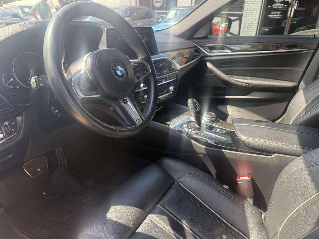 2018 BMW 530i - $30,900
