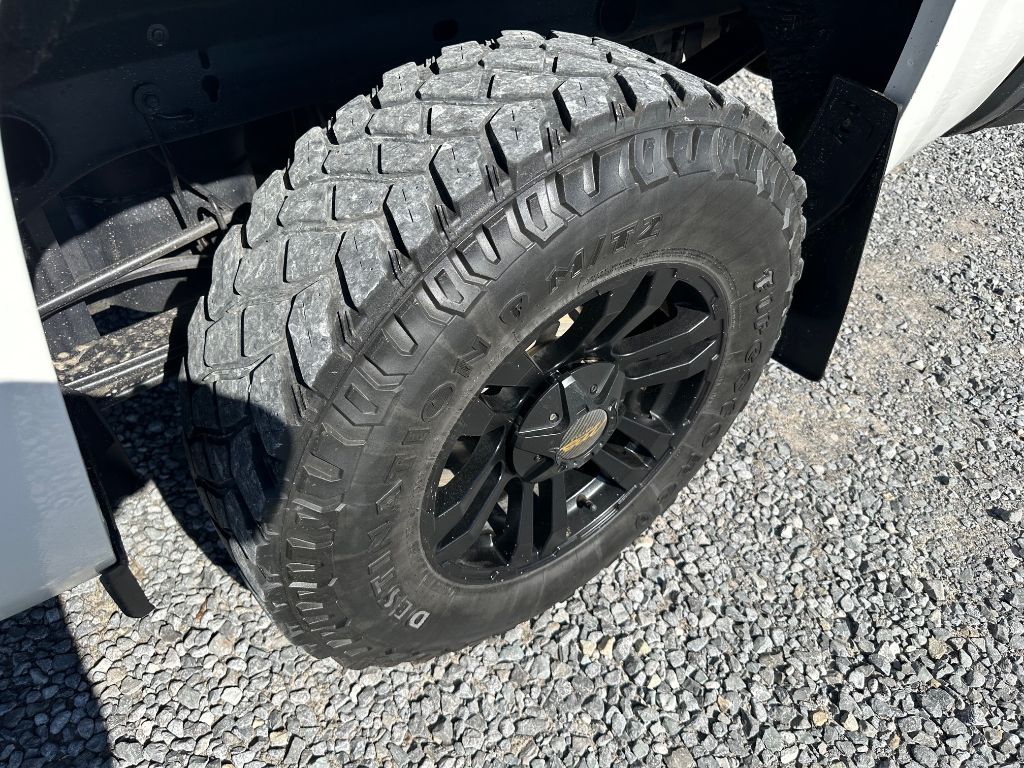 2018 Chevrolet  LT 5.3L V-8  photo