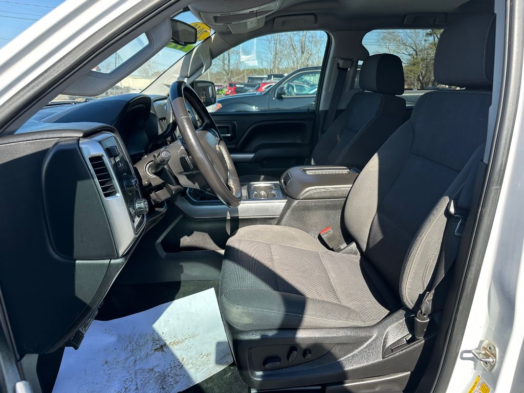 2018 Chevrolet  LT 5.3L V-8  photo