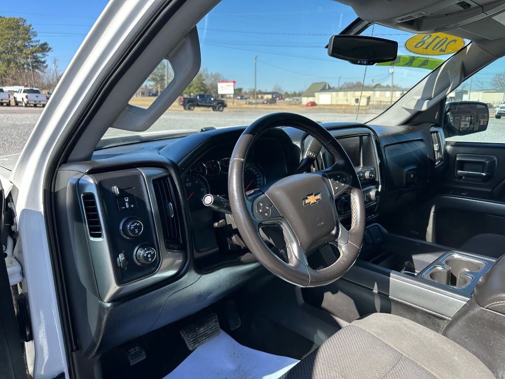 2018 Chevrolet  LT 5.3L V-8  photo