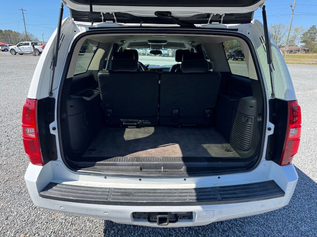 2008 Chevrolet Suburban LT 1500 photo