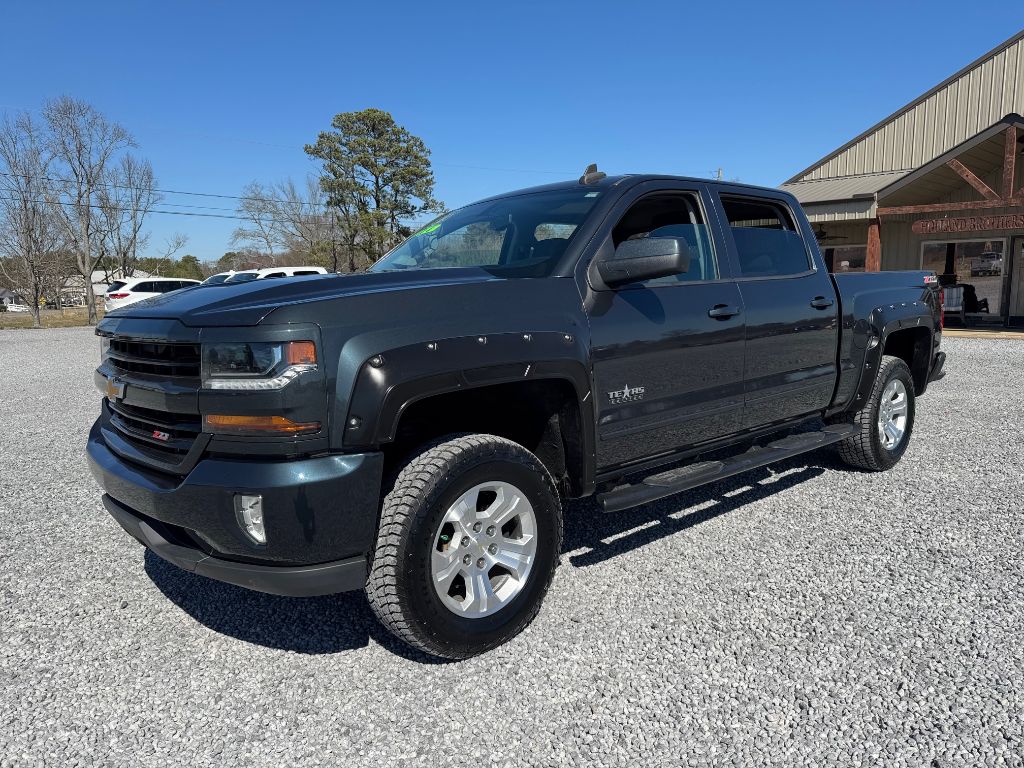 2018 Chevrolet  LT Z71 photo
