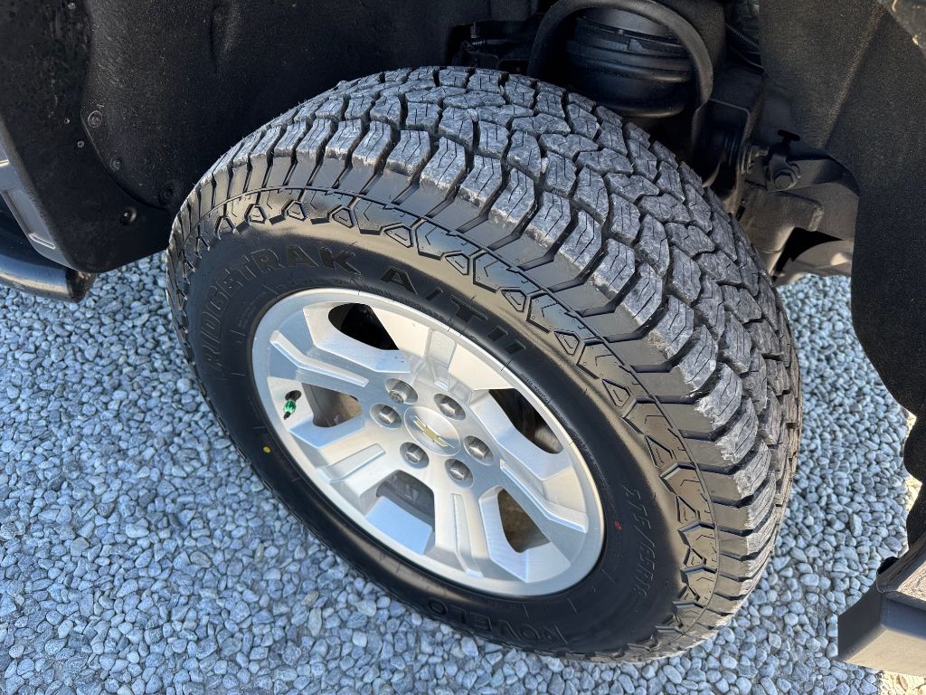 2018 Chevrolet  LT Z71 photo