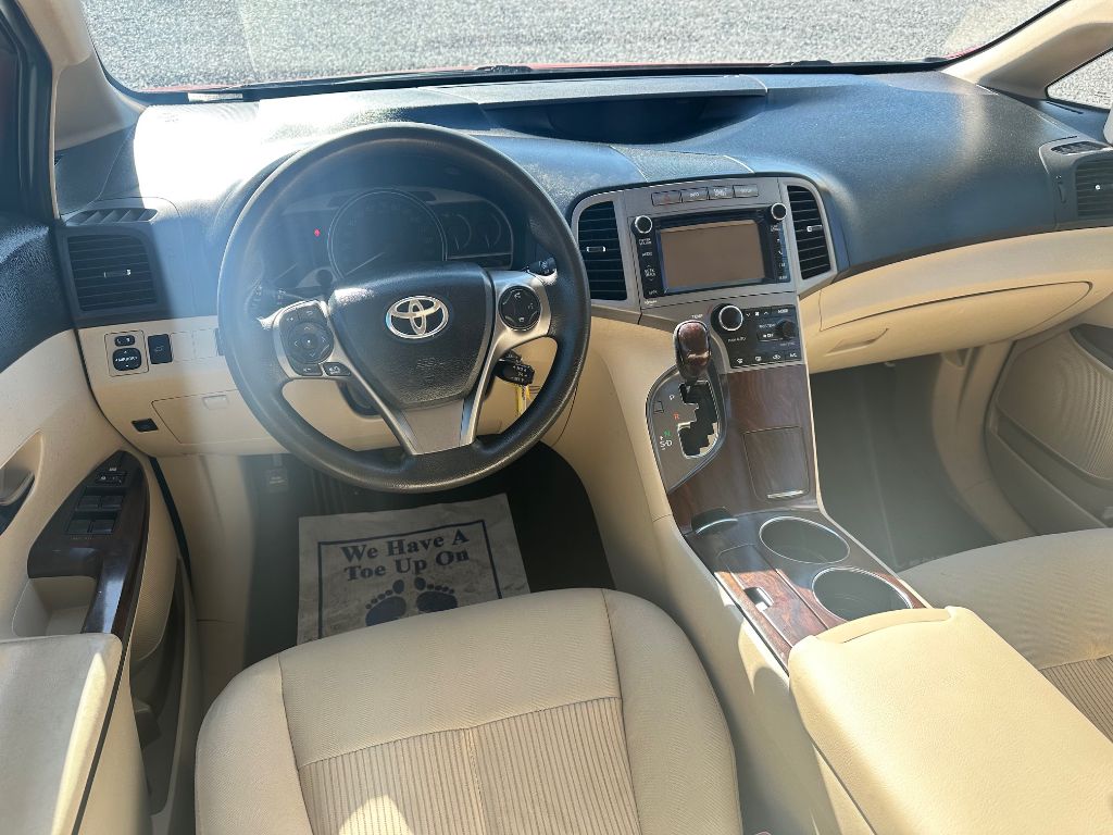 2013 Toyota Venza LE photo
