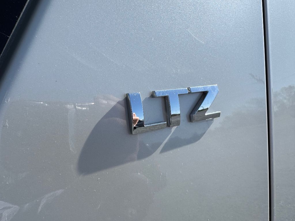 2014 Chevrolet Suburban LTZ 1500 photo