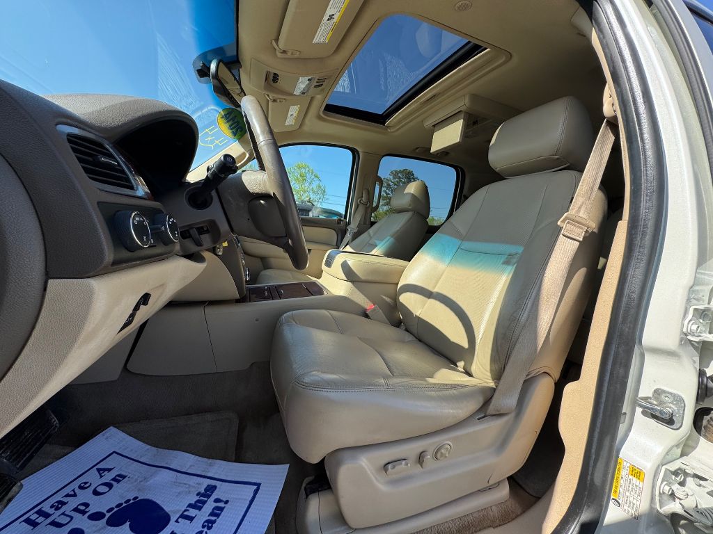 2014 Chevrolet Suburban LTZ 1500 photo