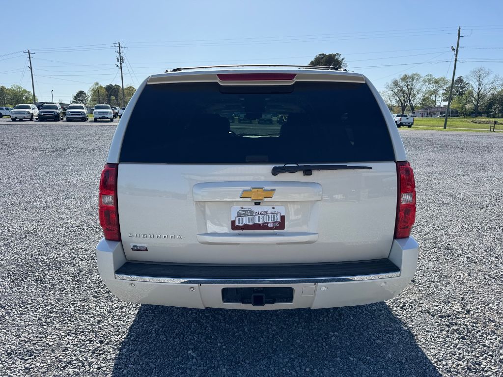 2014 Chevrolet Suburban LTZ 1500 photo