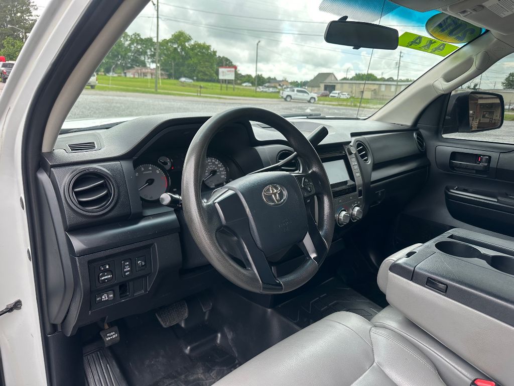 2014 Toyota Tundra SR5 photo