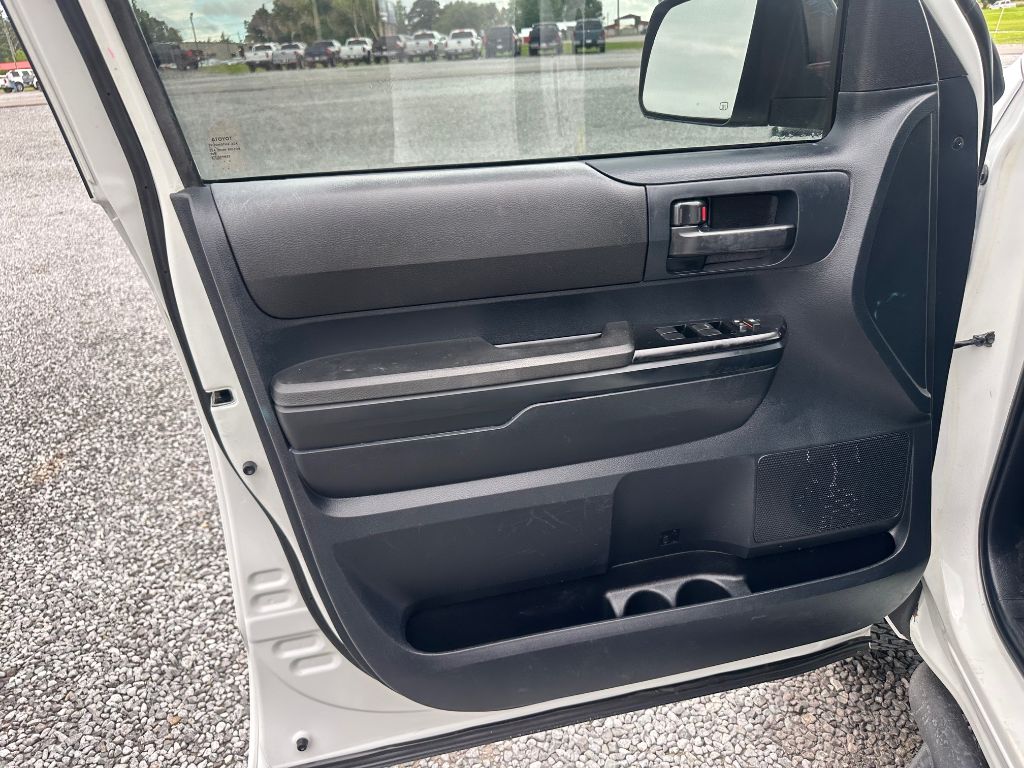 2014 Toyota Tundra SR5 photo