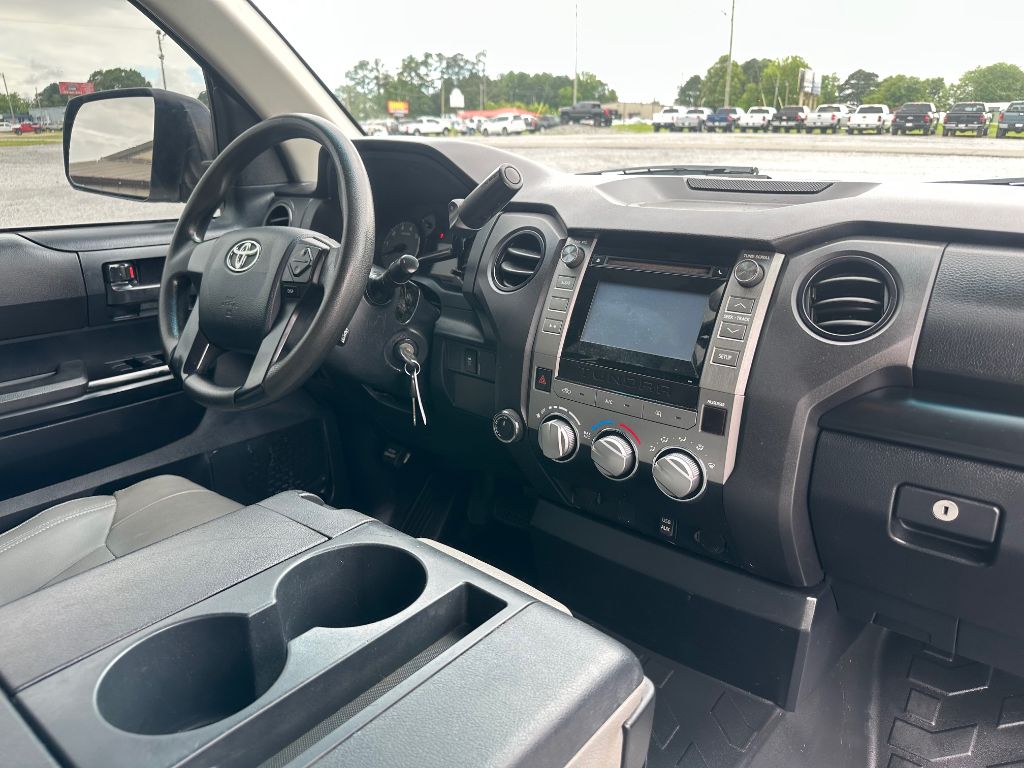 2014 Toyota Tundra SR5 photo