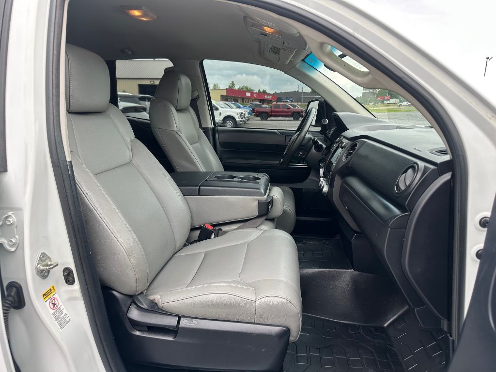2014 Toyota Tundra SR5 photo