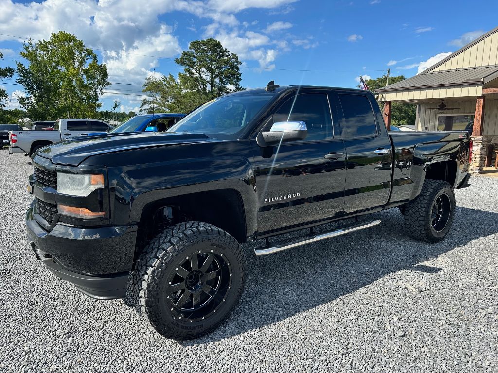 2024 Chevrolet Silverado 1500 Custom photo 24