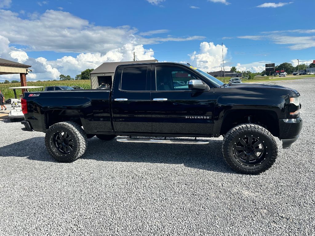 2024 Chevrolet Silverado 1500 Custom photo 20