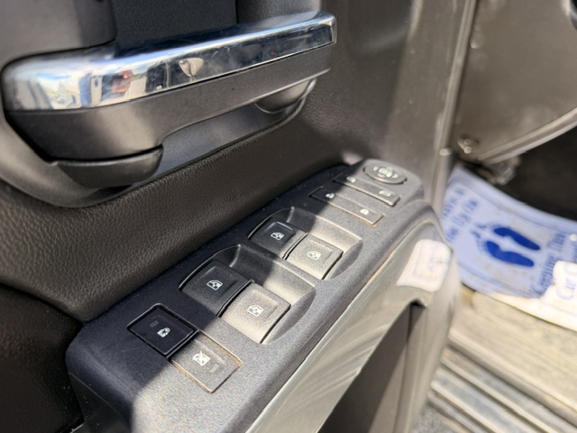 2014 Chevrolet Silverado - $14,900