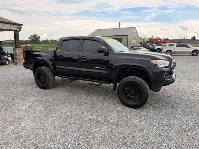 2022 Toyota Tacoma - $29,900