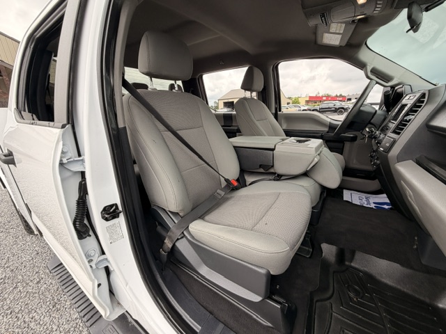 2022 Ford F-350 - $36,900