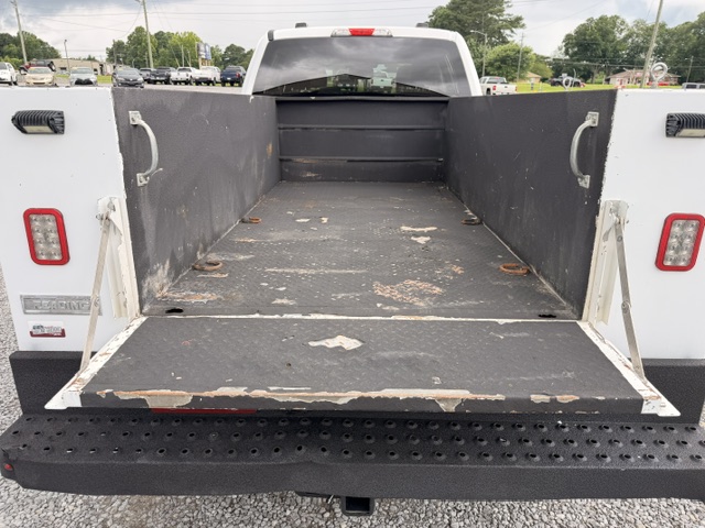 2022 Ford F-350 - $36,900
