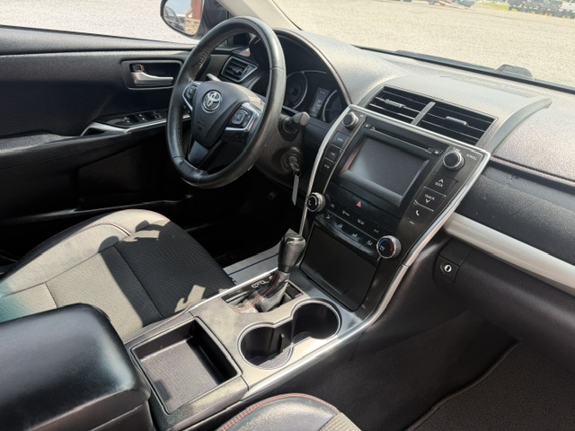2017 Toyota Camry - $12,750