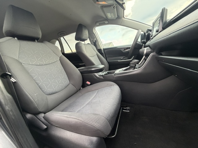 2020 Toyota RAV4 - $19,900
