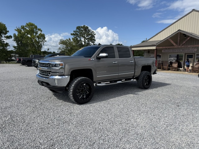 2017 Chevrolet Silverado 1500 LTZ CREW 4WD *LIFTED* - $22,750