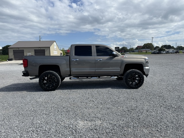 2017 Chevrolet Silverado 1500 LTZ CREW 4WD *LIFTED* - $22,750