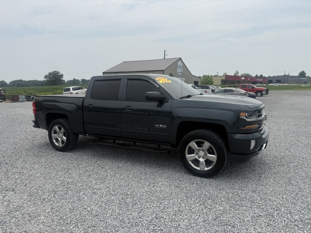 2018 Chevrolet Silverado 1500 LT Z-71 CREW 4X4! 5.3L V-8!  - $17,750