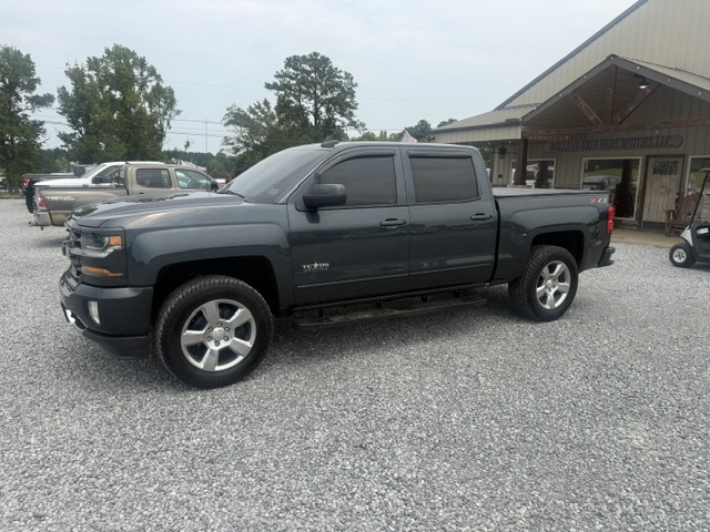 2018 Chevrolet Silverado 1500 LT Z-71 CREW 4X4! 5.3L V-8!  - $17,750