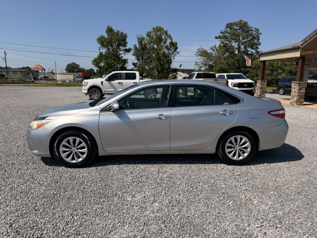 2017 Toyota Camry - $12,450