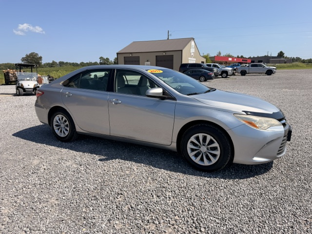 2017 Toyota Camry - $12,450