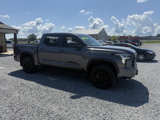 2024 Toyota Tundra - $39,900