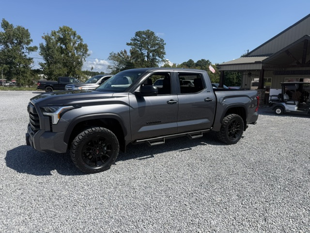 2024 Toyota Tundra - $39,900