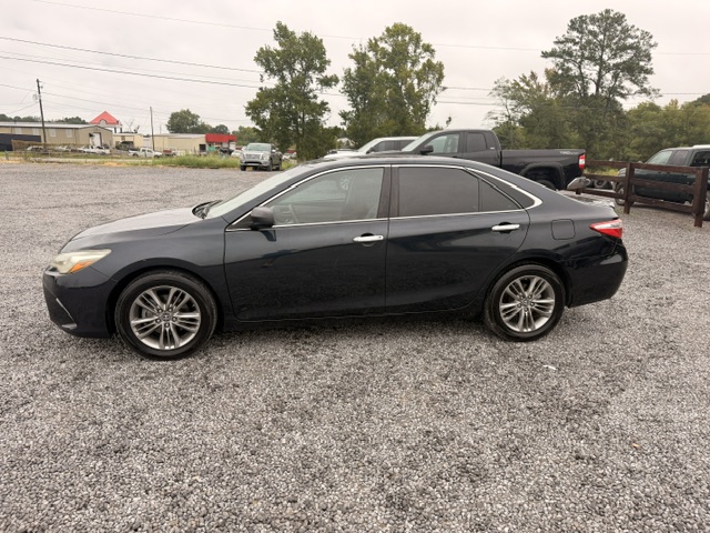 2017 Toyota Camry - $12,900