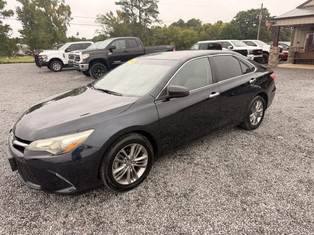 2017 Toyota Camry - $12,900